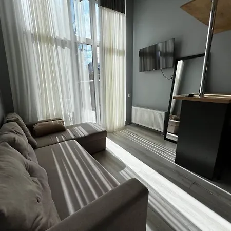 Eco Pro On Kamanina Apartment *